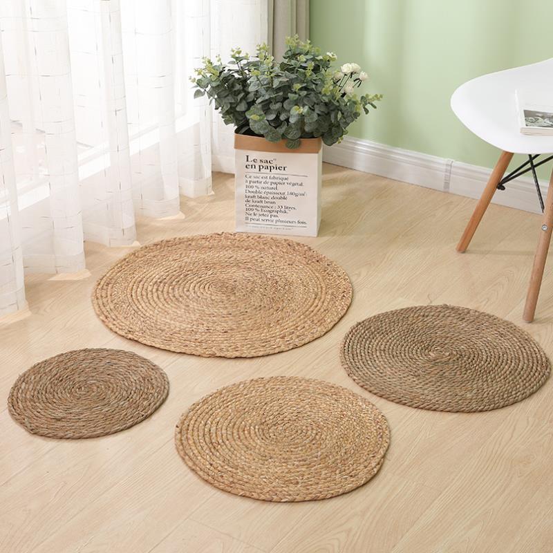 Round Rattan Carpet - HomeTidy UK